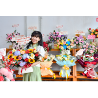 Vì Sao Nhận Hoa Lại Khiến Chúng Ta Hạnh Phúc Đến Vậy?